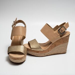 Antonio Melani Women's Tan and Gold Wedge Sandals size 7.5M